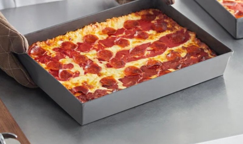 Detroit style pizza